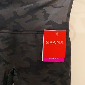 NWT Spanx Faux Leather Camo - Small